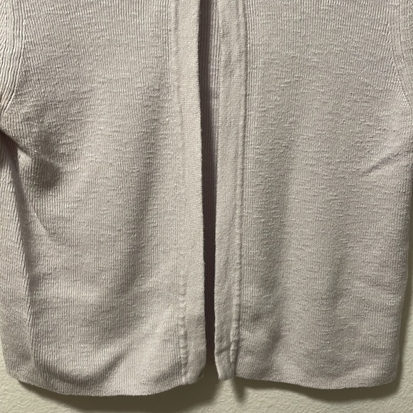 An Off White Banana Republic Cropped Cardigan! - Picture 6 of 13